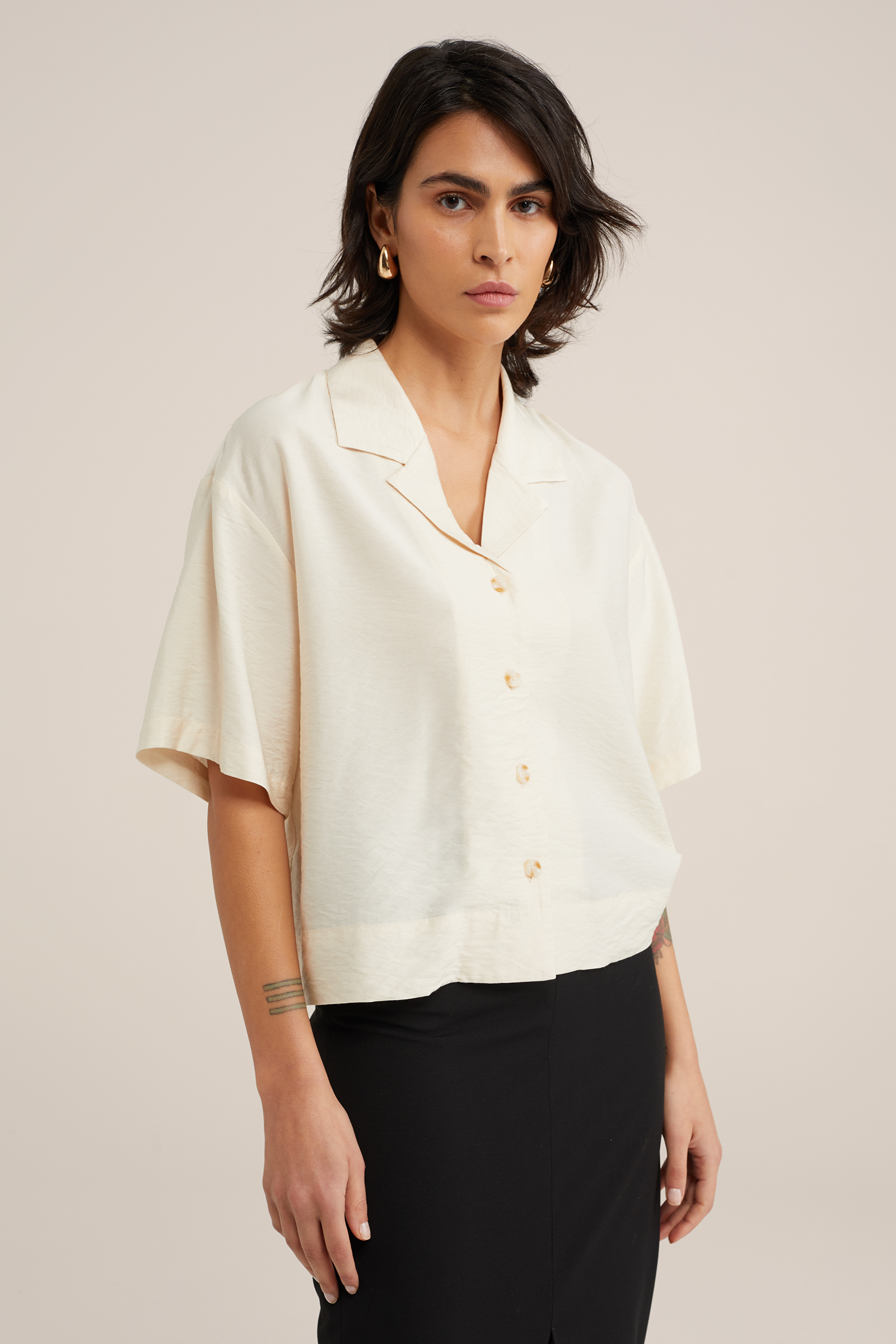 Shirt met gekleurde kraag voor dames in Wit