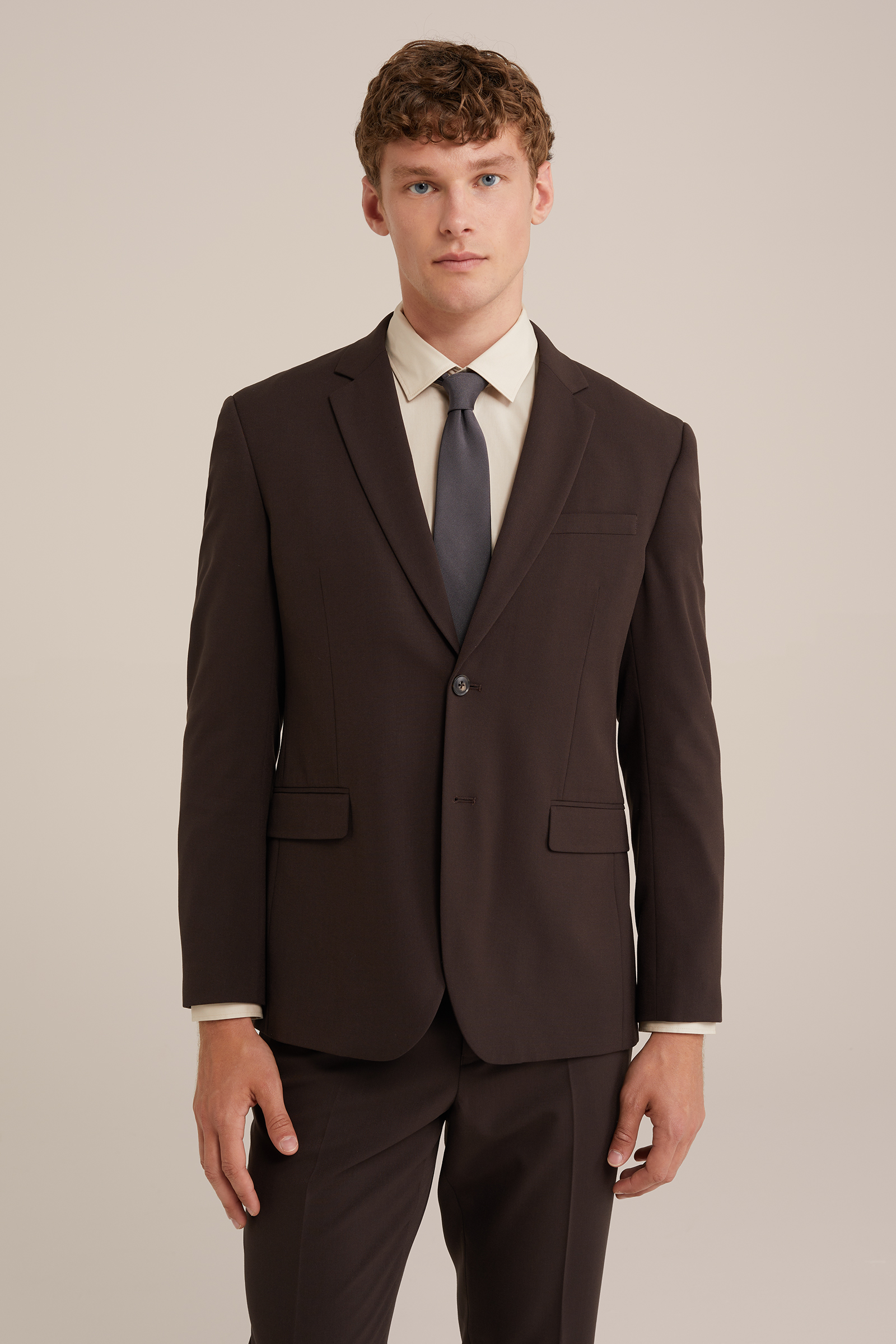 GoSriKi Kurta voor dames van zijdemix, recht, geborduurd, met broek en