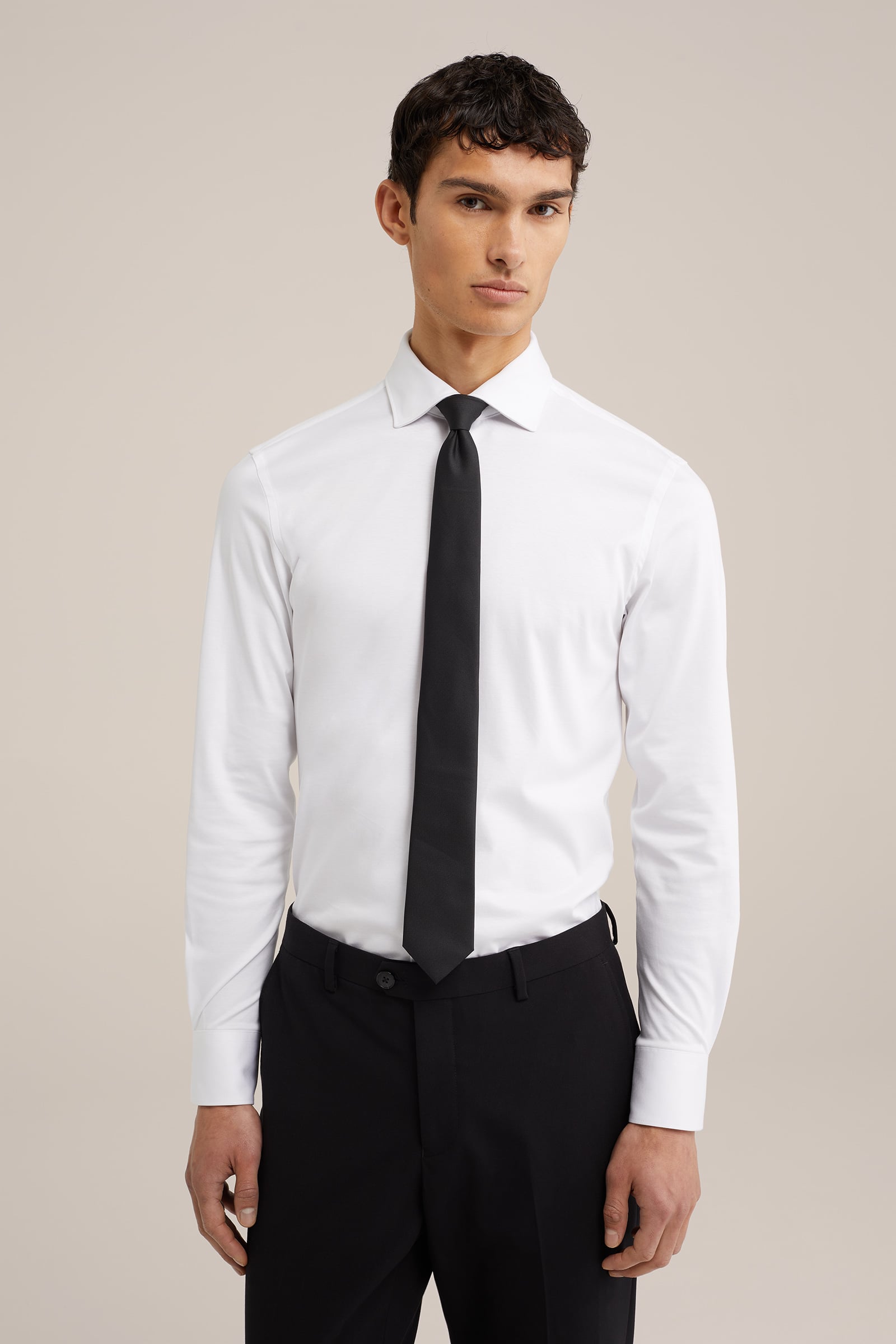 Hoe je een vier-in-hand knoop Stropdas | Charles Tyrwhitt